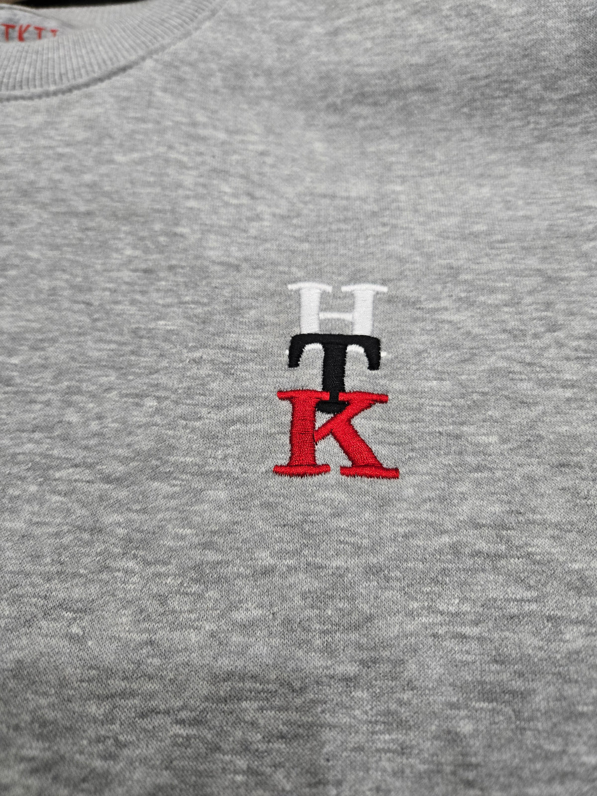 👑 HARD TO KILL “ROYALTY” CREWNECK